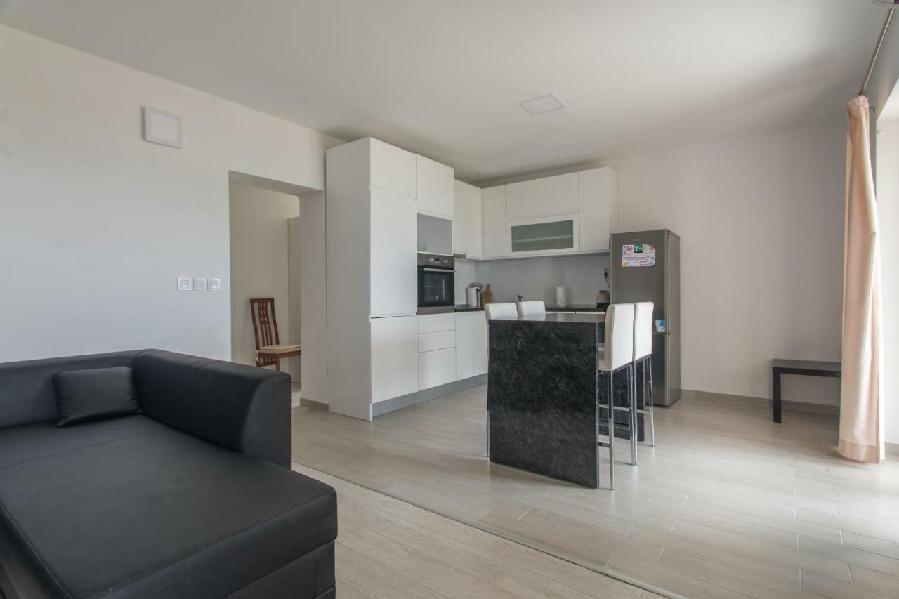 ברלה Apartmani Marija Jakir מראה חיצוני תמונה