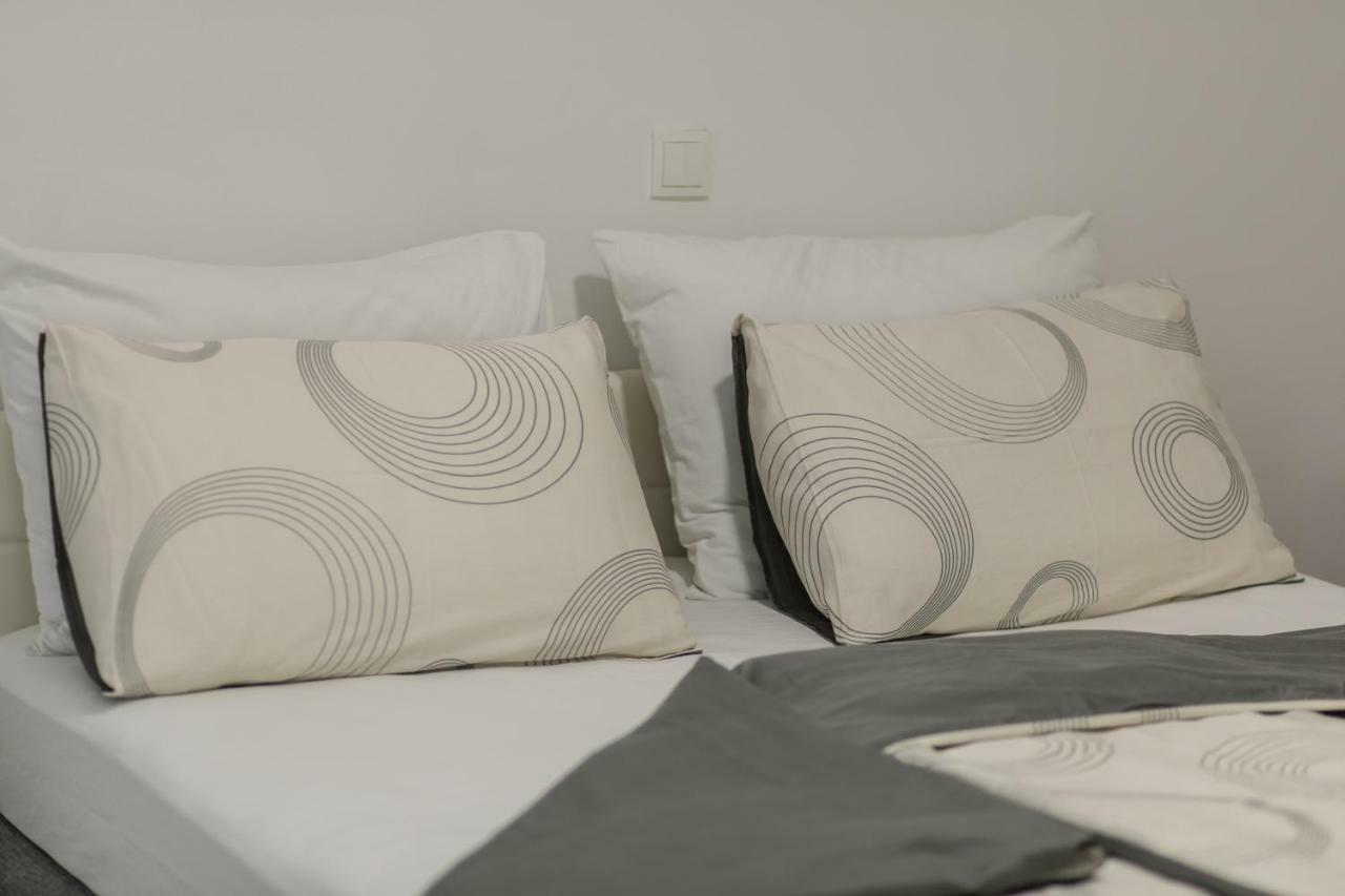 ברלה Apartmani Marija Jakir מראה חיצוני תמונה