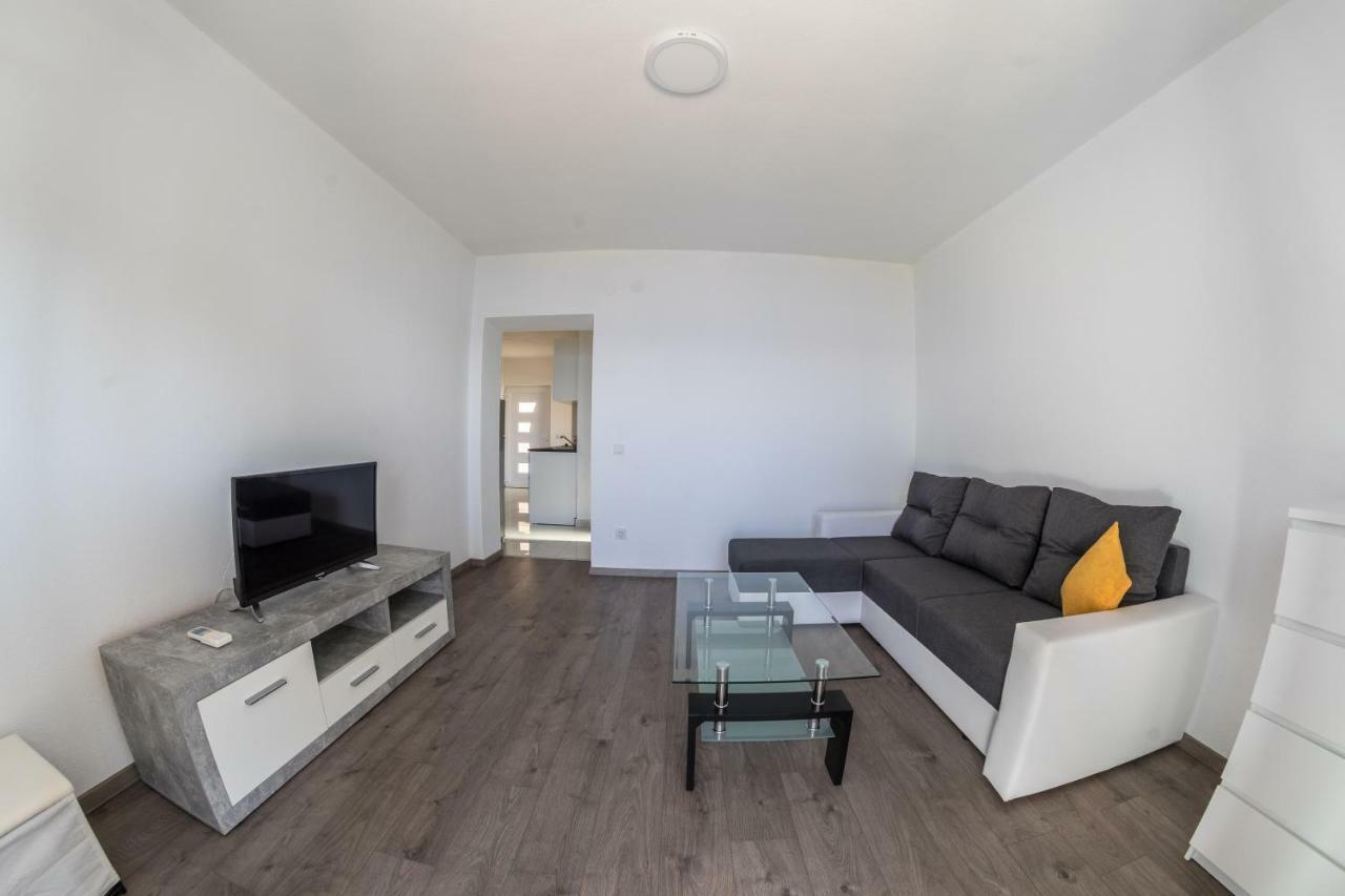 ברלה Apartmani Marija Jakir מראה חיצוני תמונה